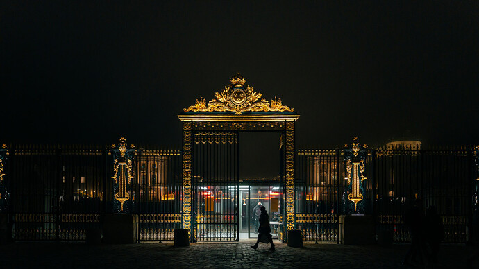 mathias-reding-5HUg48NGlwc-unsplash_chateau--versailles_versailles--france_20241130_1024x576