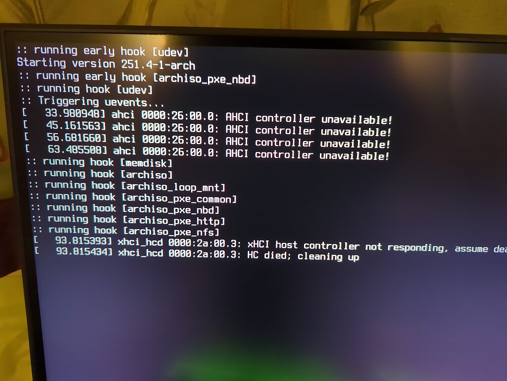 ISO Live boot fails AHCI controller unavailable EndeavourOS