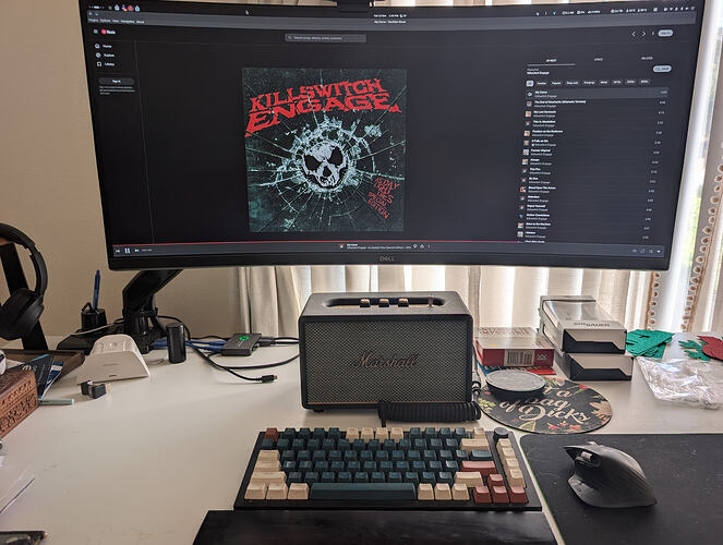 PXL_20251213_214456549