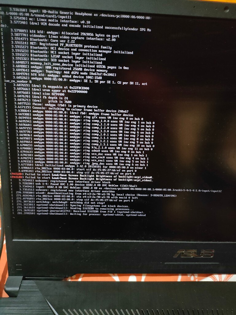 Laptop hangs 1020 seconds after boot Kernel, boot, graphics