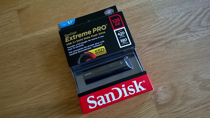 SanDisk-Extreme-Pro-128GB-USB-02