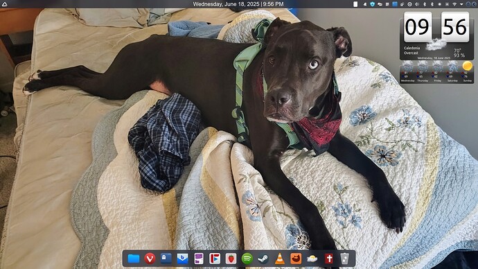 Rune-wallpaper-powered-by-EndeavourOS