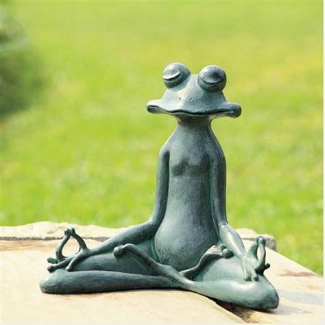 meditating-frog