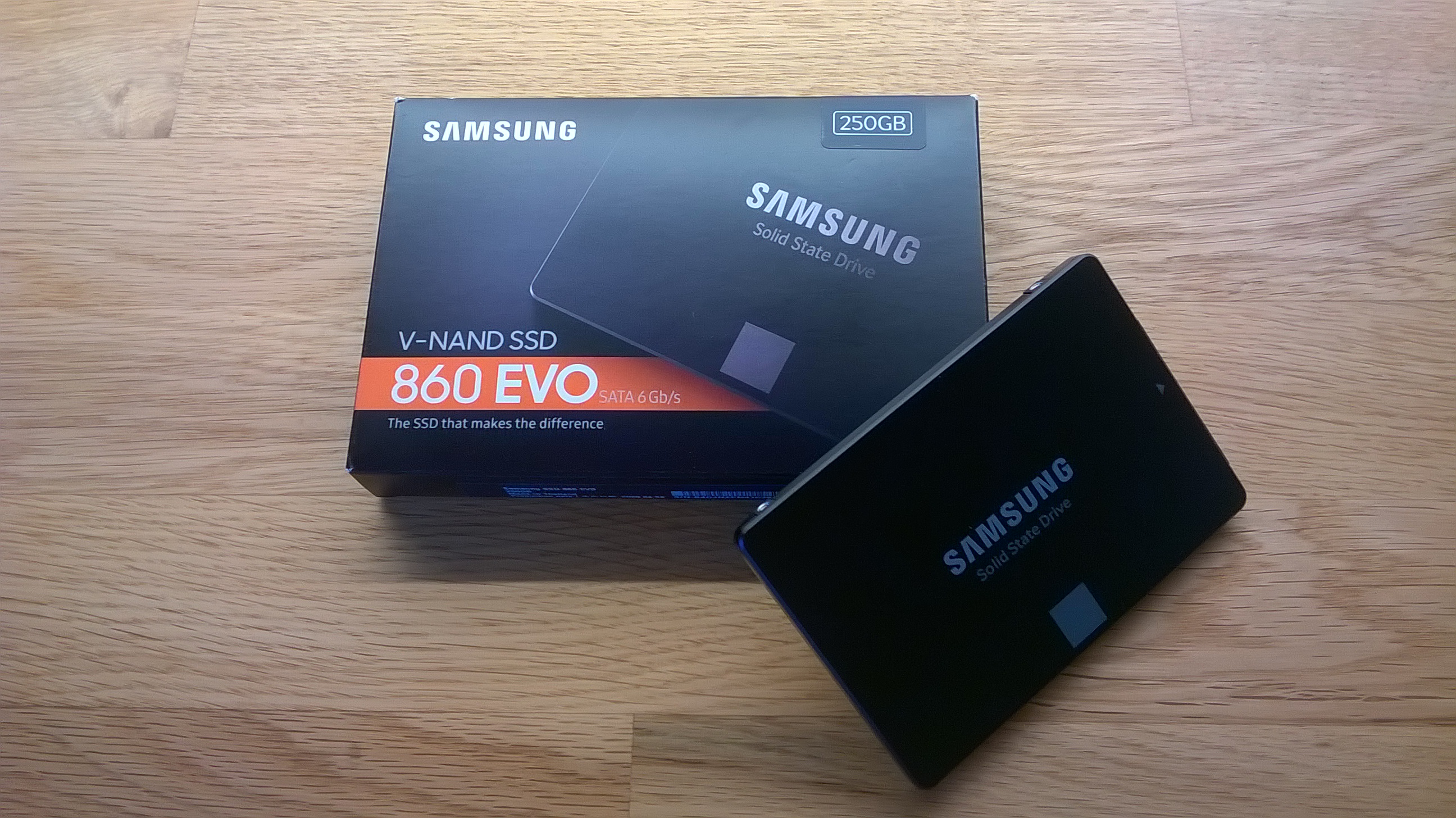 Накопителей samsung 860 evo. SSD Samsung 860 EVO. Samsung 860 EVO 250gb. SSD Samsung EVO 250gb. Samsung SSD 80 EVO.